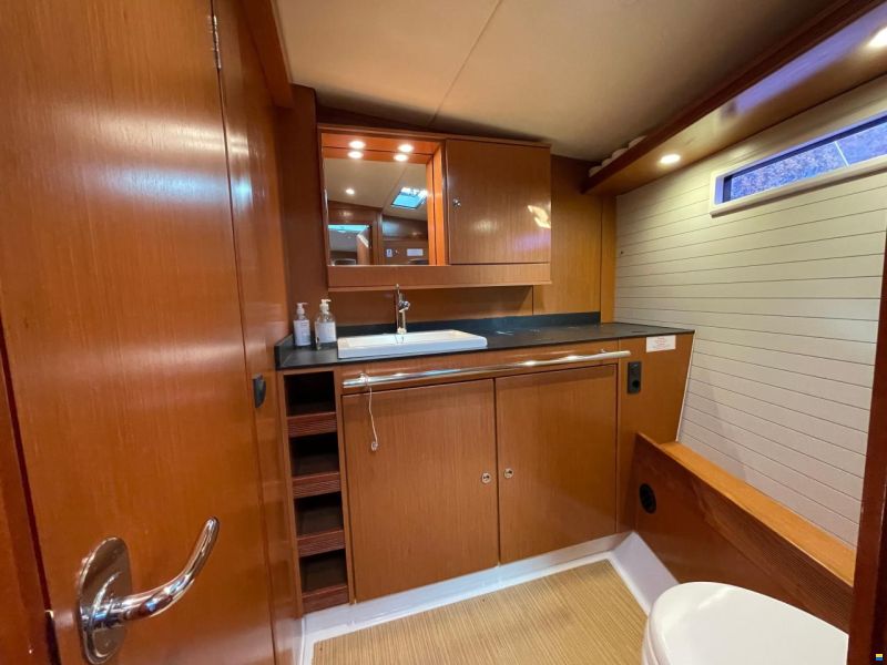 Bavaria 55 cruiser