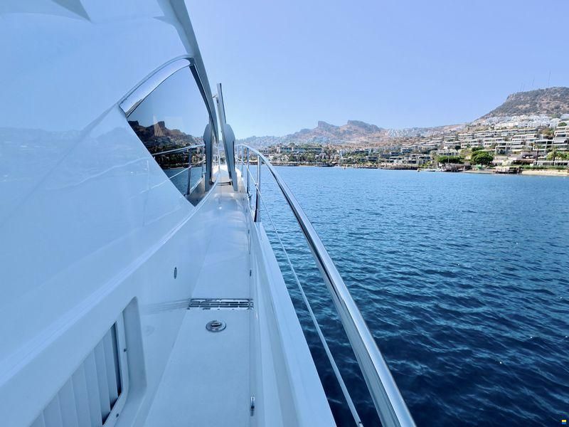 Sunseeker Manhattan 60