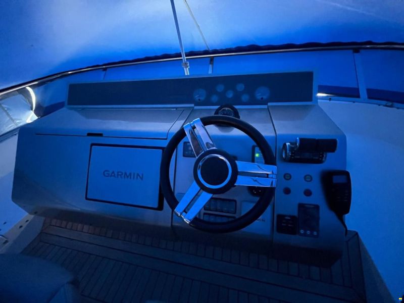 Fairline Squadron 65