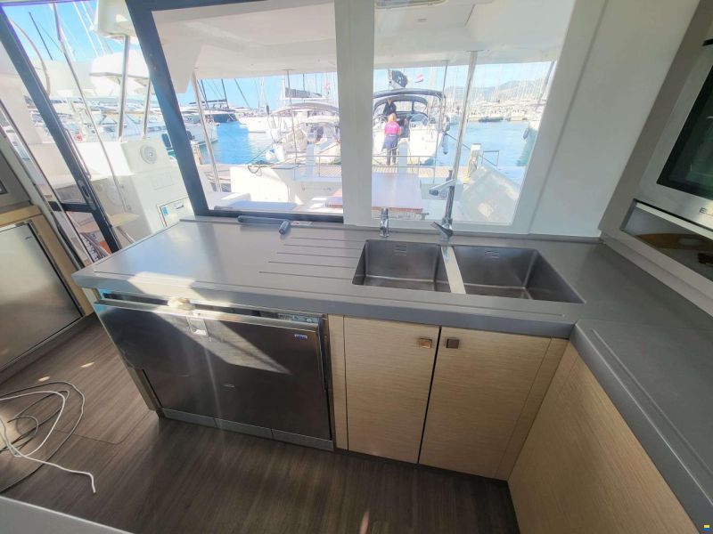 Fountaine Pajot SAONA 47