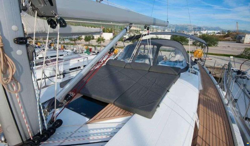 Hanse 505