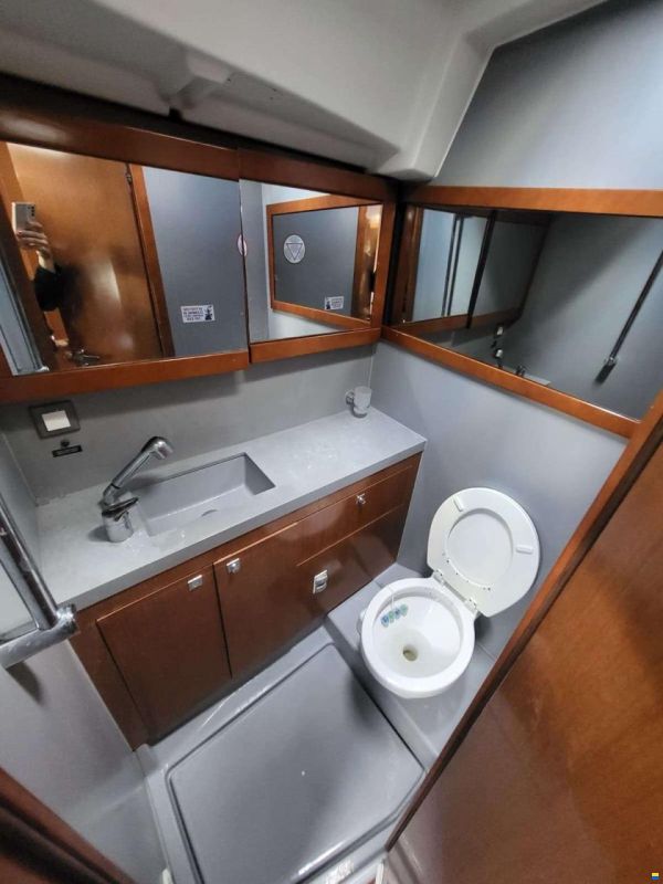 Beneteau OCEANIS 55