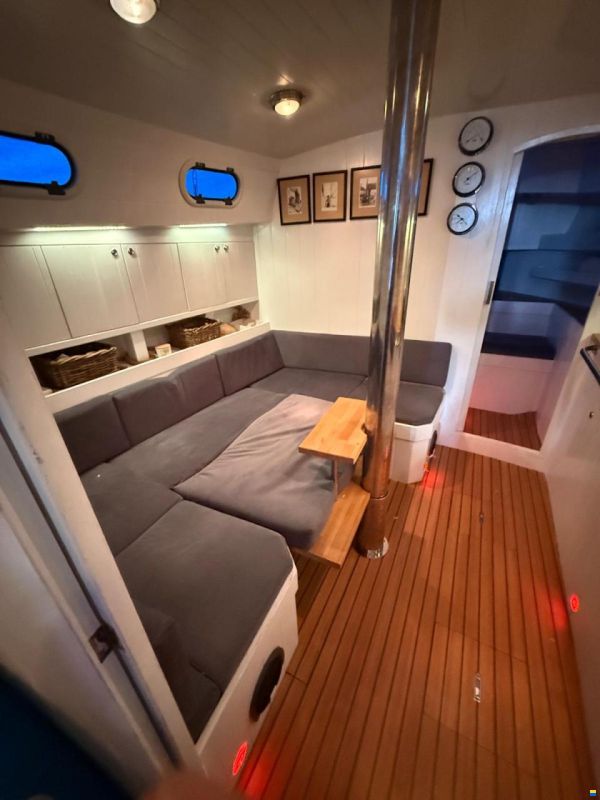 Nauticat JANMOR 33