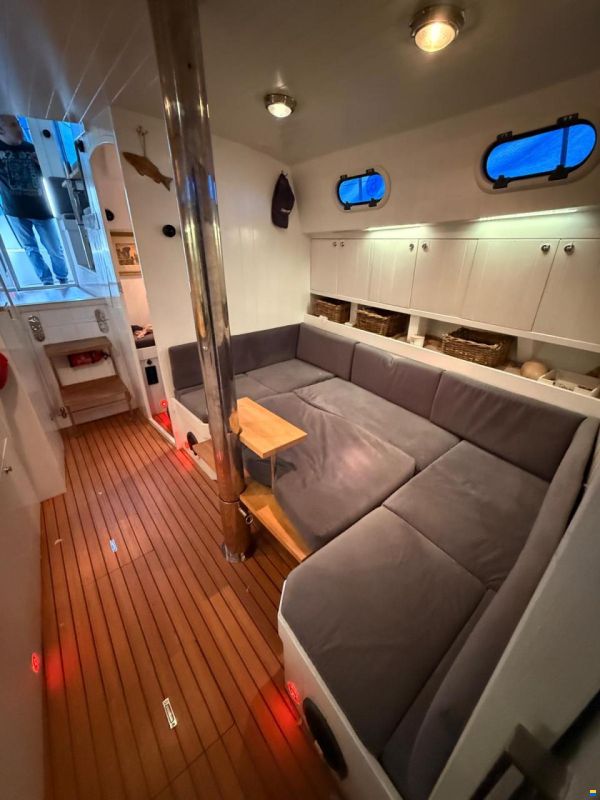 Nauticat JANMOR 33