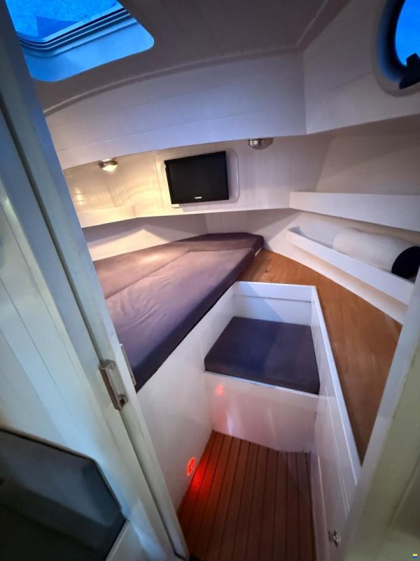 Nauticat JANMOR 33