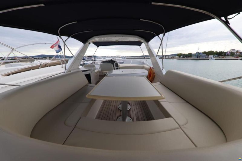 Sealine T60