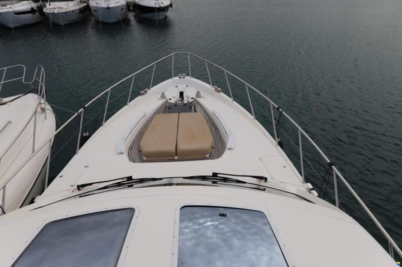 Sealine T60