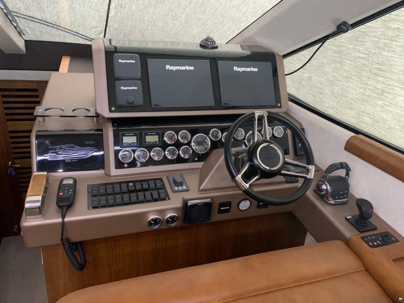 Galeon 550 Fly