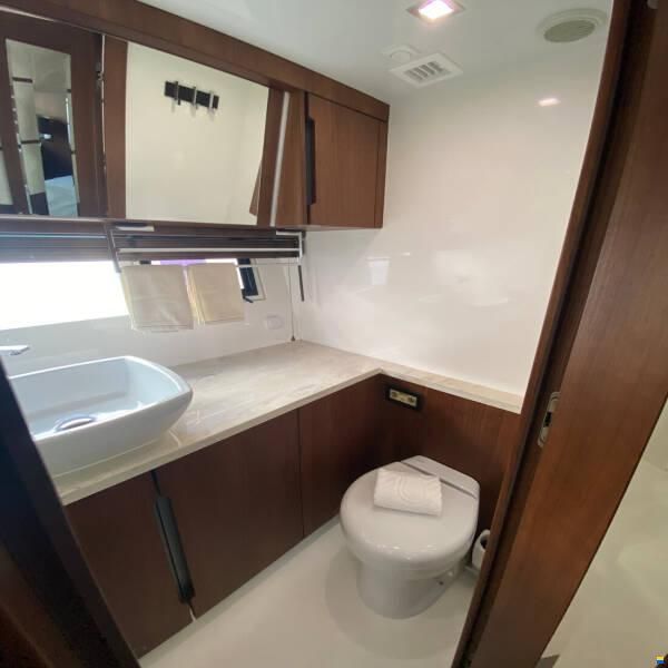Galeon 550 Fly