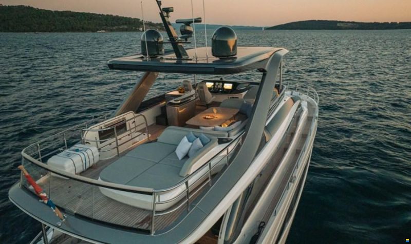 Princess Y 72