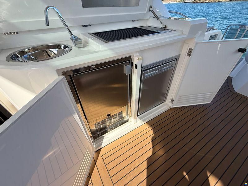 Sunseeker Predator 60 Evo
