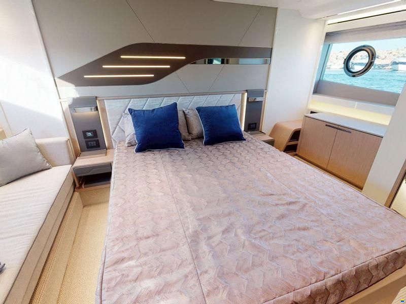 Sunseeker Predator 60 Evo