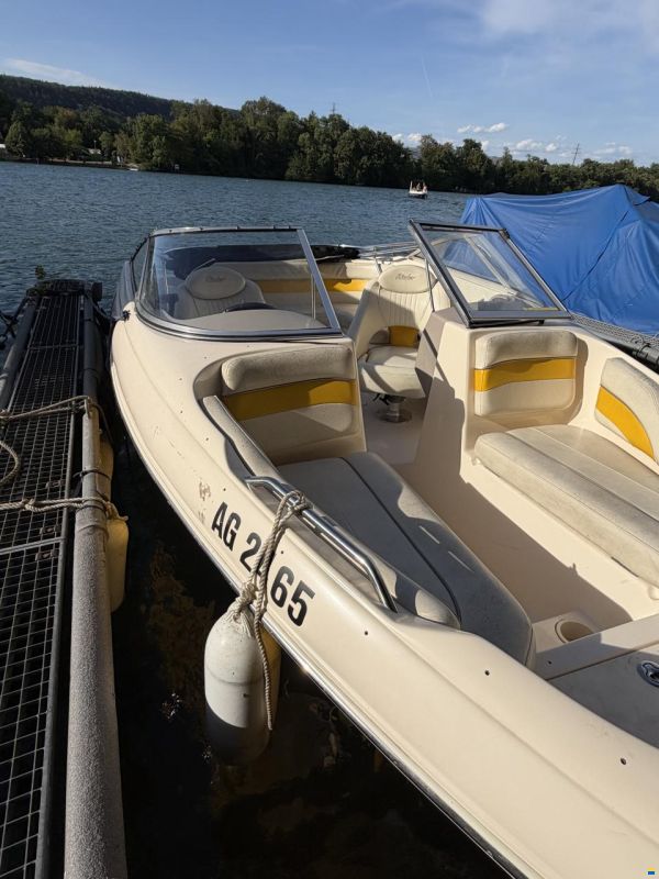 Rinker Captiva