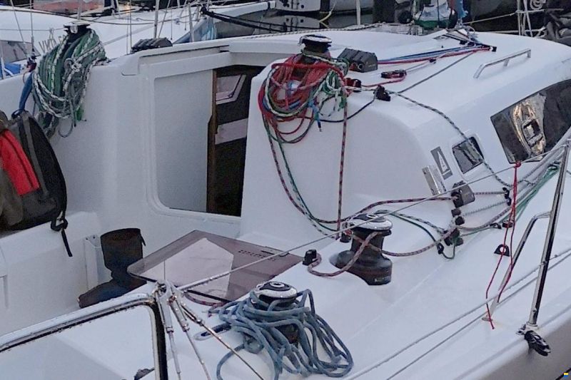 J Boats 112E