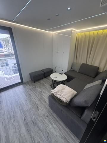 River Yacht HB-1200