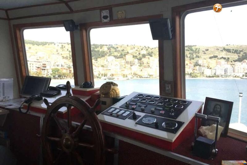 CAR/PASSENGERS FERRY 40