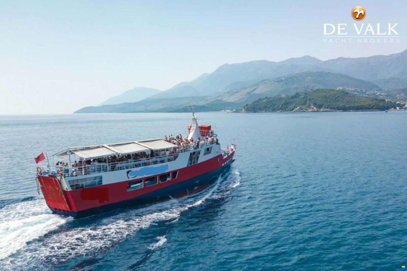CAR/PASSENGERS FERRY 40