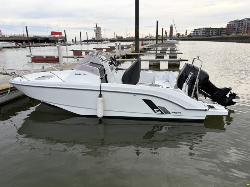 Beneteau Flyer 6 Sundeck
