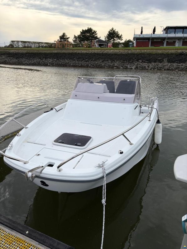 Beneteau Flyer 6 Sundeck