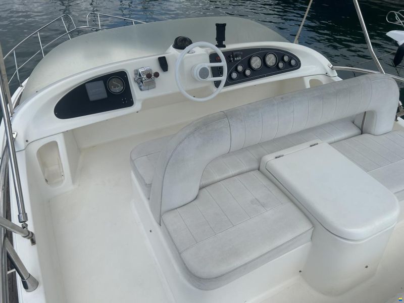 Azimut 40 Fly