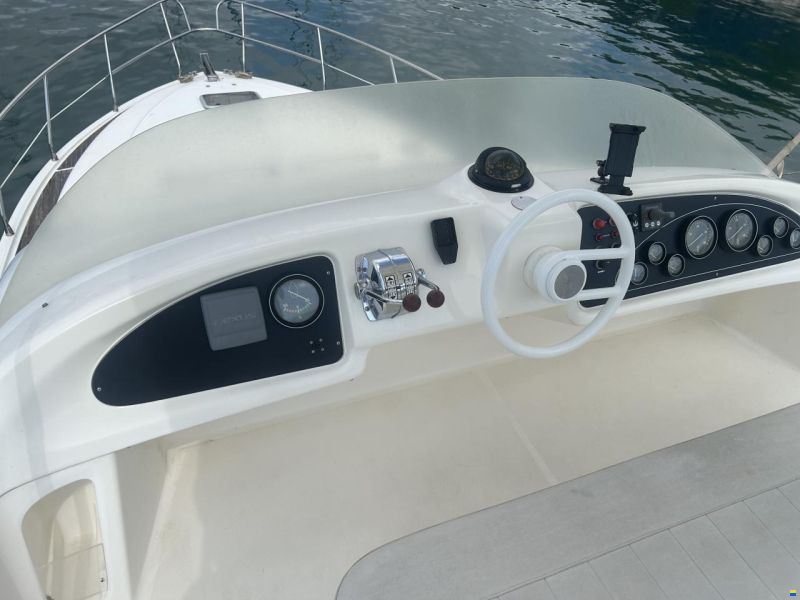 Azimut 40 Fly