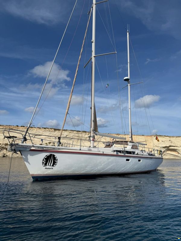 Amel 54