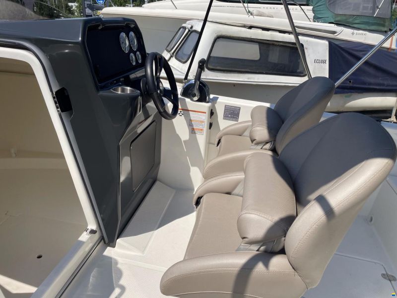 Quicksilver Activ 505 Cabin