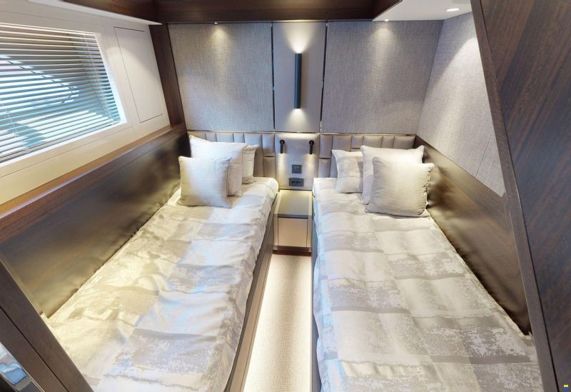 Sunseeker Manhattan 68