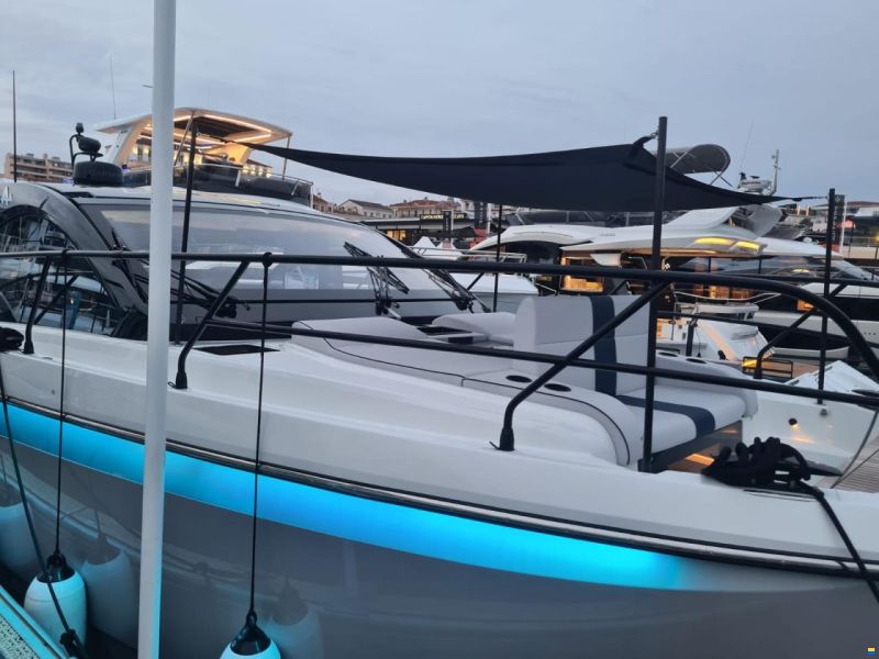 Beneteau Gran Turismo 40 OB, 2027 NEW BOAT