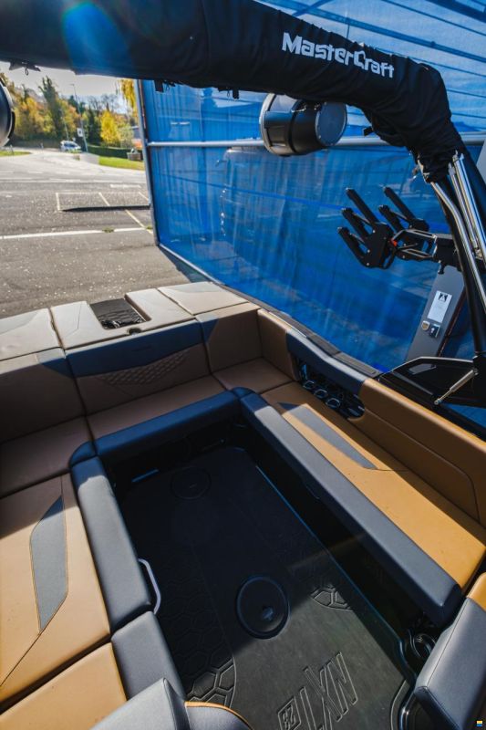 MasterCraft NXT23 | 2026 | black