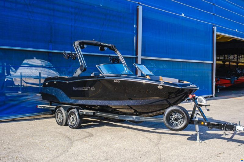 MasterCraft NXT23 | 2026 | black