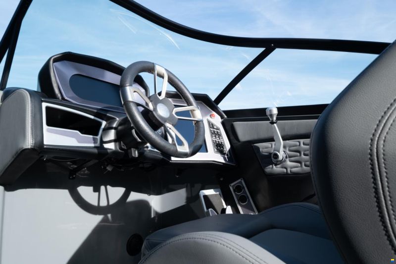 MasterCraft X24 | 2022 | Black & Grey