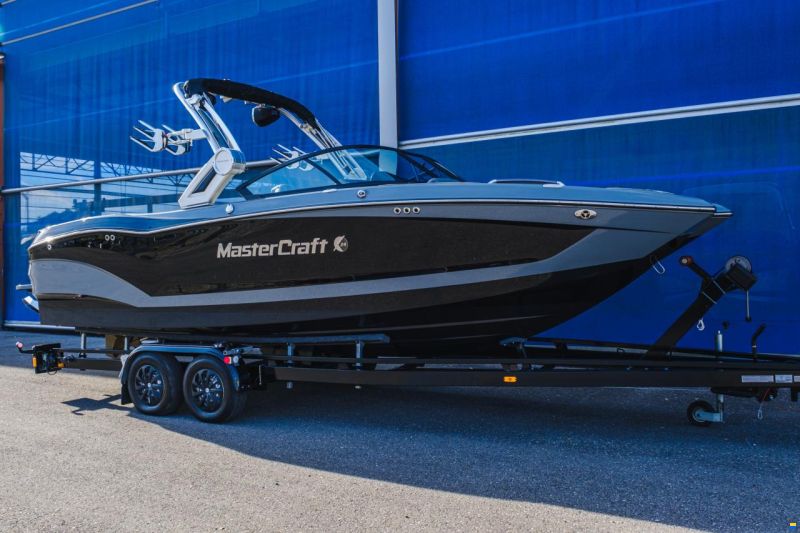 MasterCraft X24 | 2022 | Black & Grey