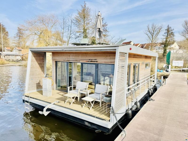 Jacko Schiffbau Luxus Design Hausboot