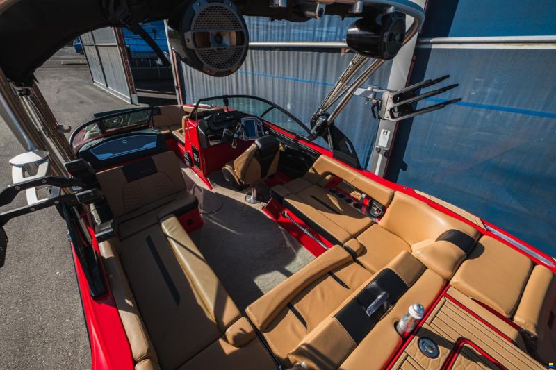 MasterCraft X22 | 2022 | red-int.beige