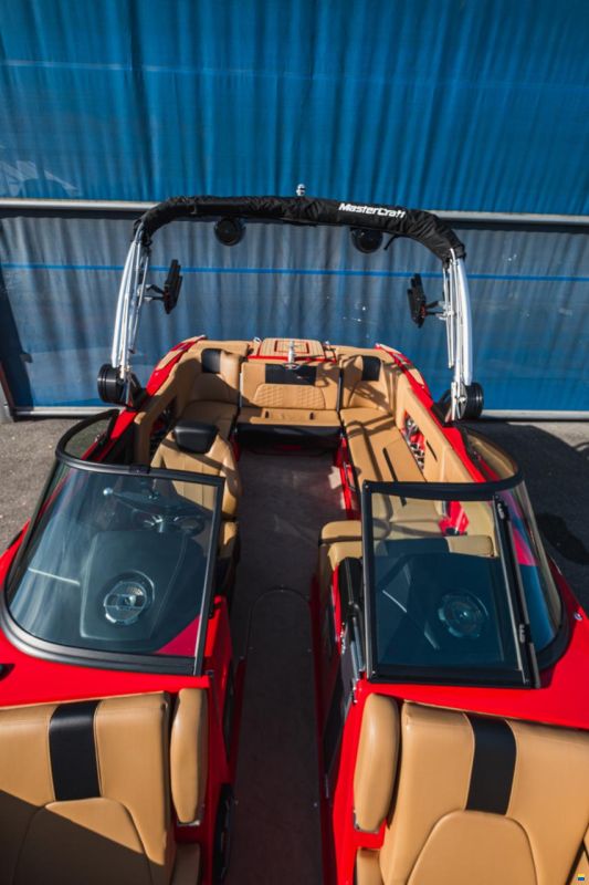 MasterCraft X22 | 2022 | red-int.beige