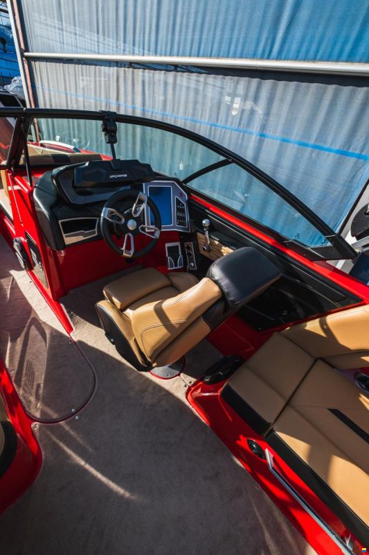 MasterCraft X22 | 2022 | red-int.beige