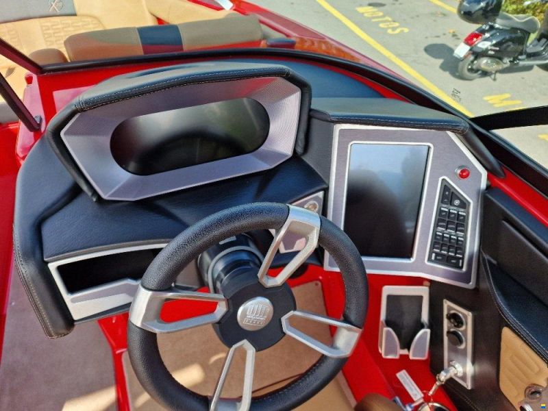 MasterCraft X22 | 2022 | red-int.beige