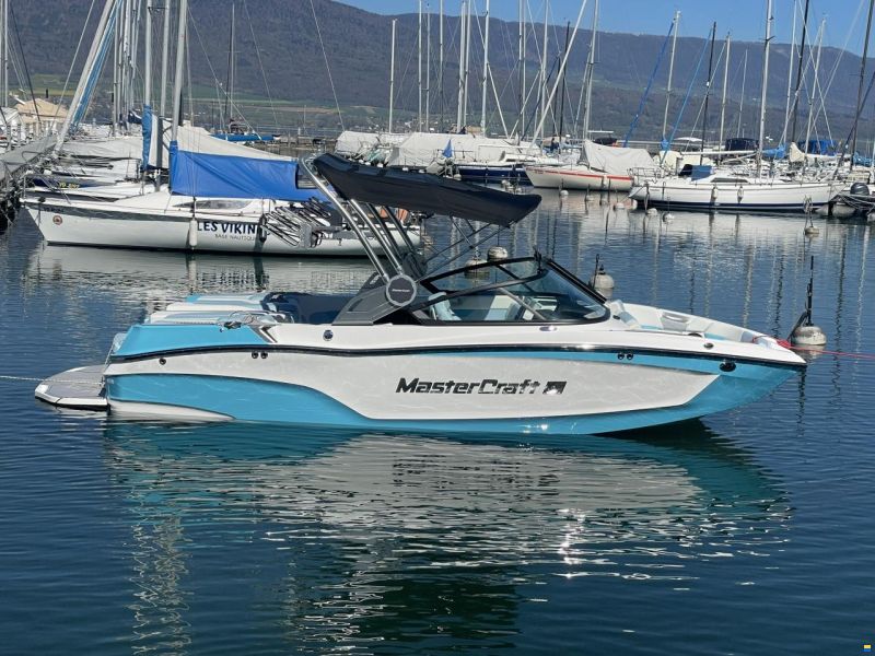 MasterCraft XT20 | 2023 | White & Blue