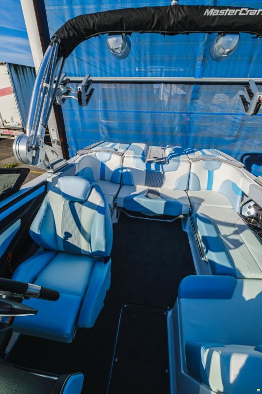 MasterCraft XT20 | 2023 | White & Blue