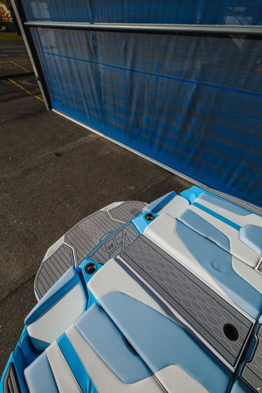 MasterCraft XT20 | 2023 | White & Blue