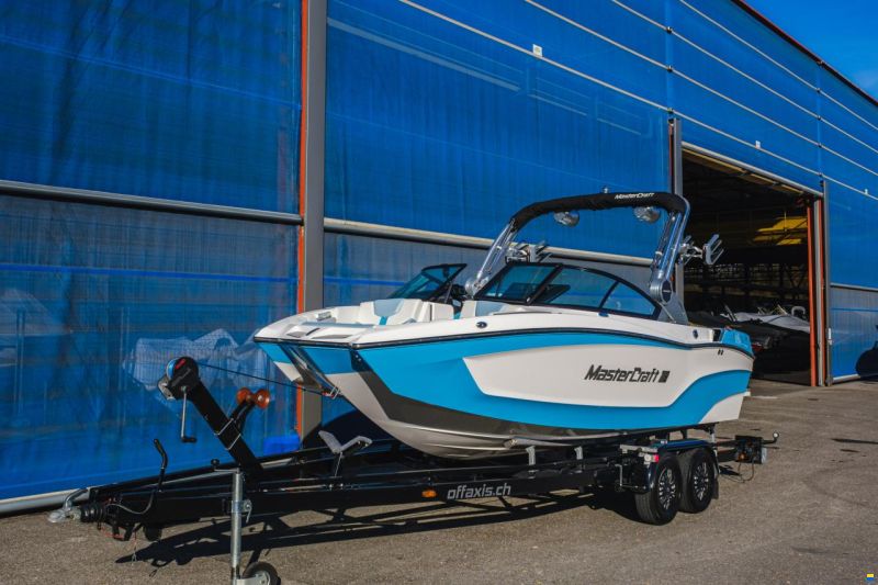 MasterCraft XT20 | 2023 | White & Blue