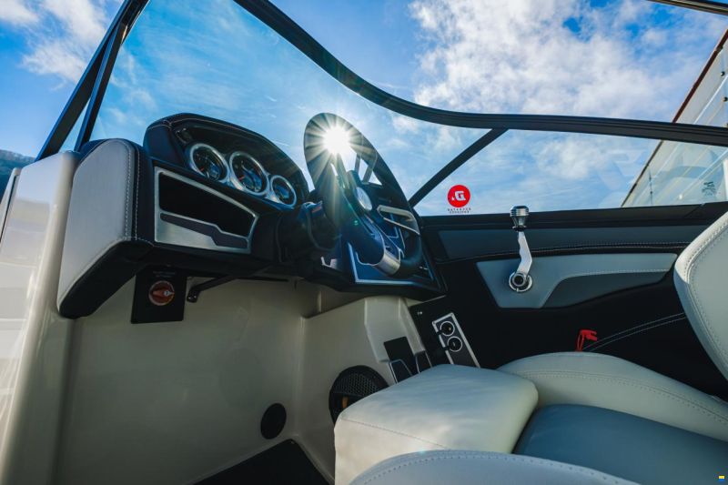 MasterCraft XT24 | 2023 | wht-turquoise