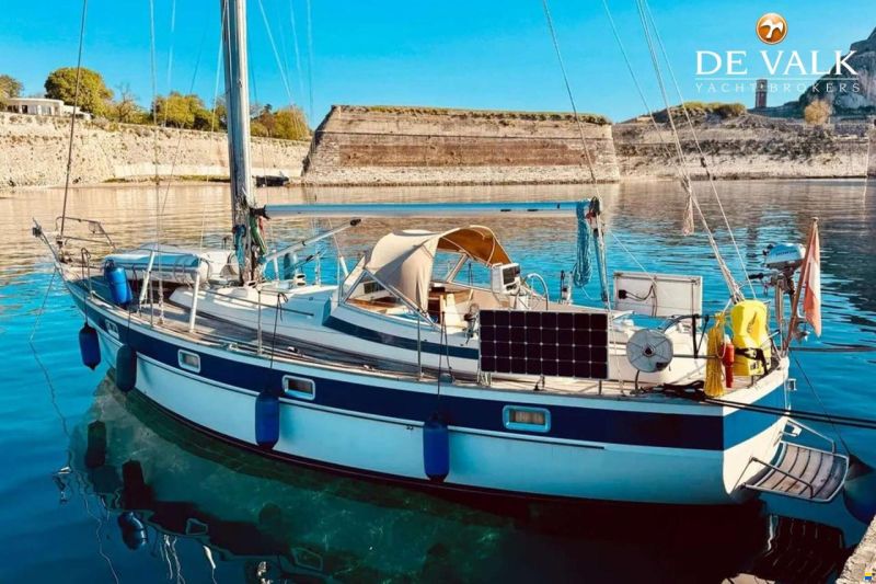 Hallberg-Rassy 352