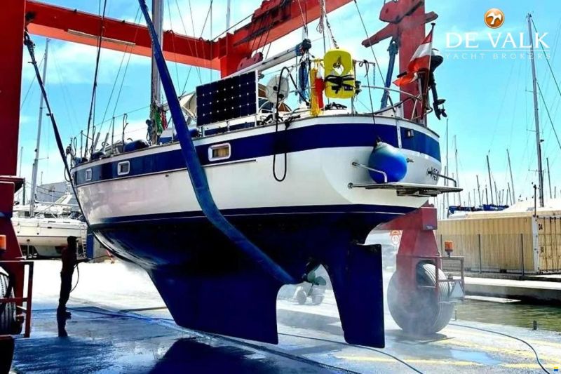 Hallberg-Rassy 352