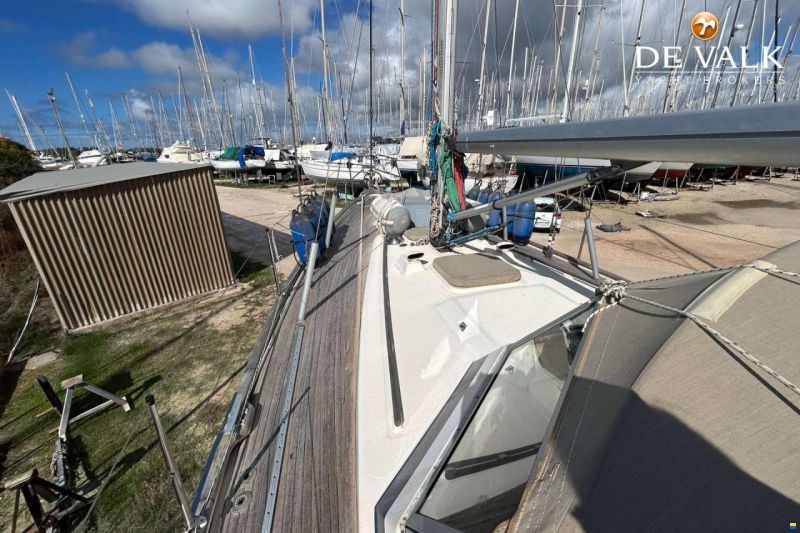 Hallberg-Rassy 352