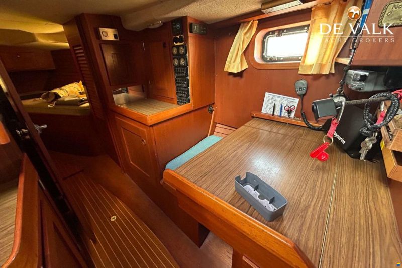 Hallberg-Rassy 352