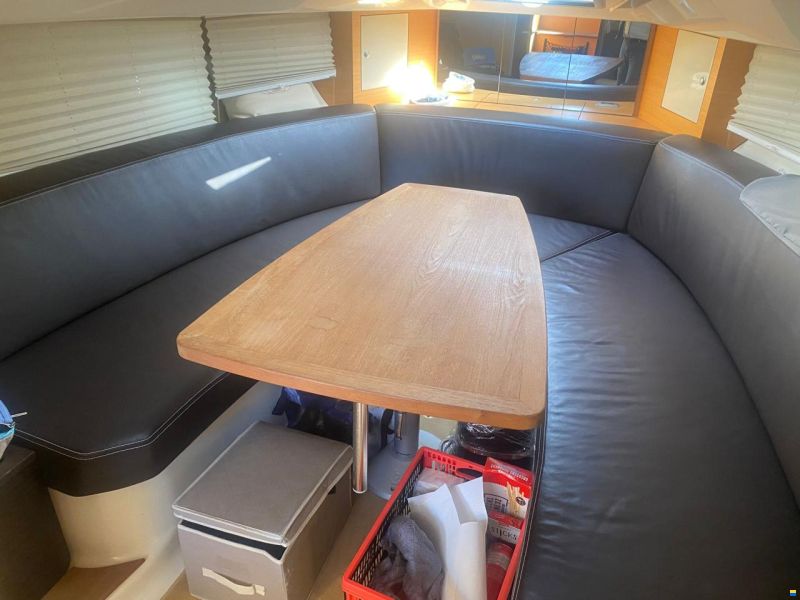 Cranchi Endurance 33