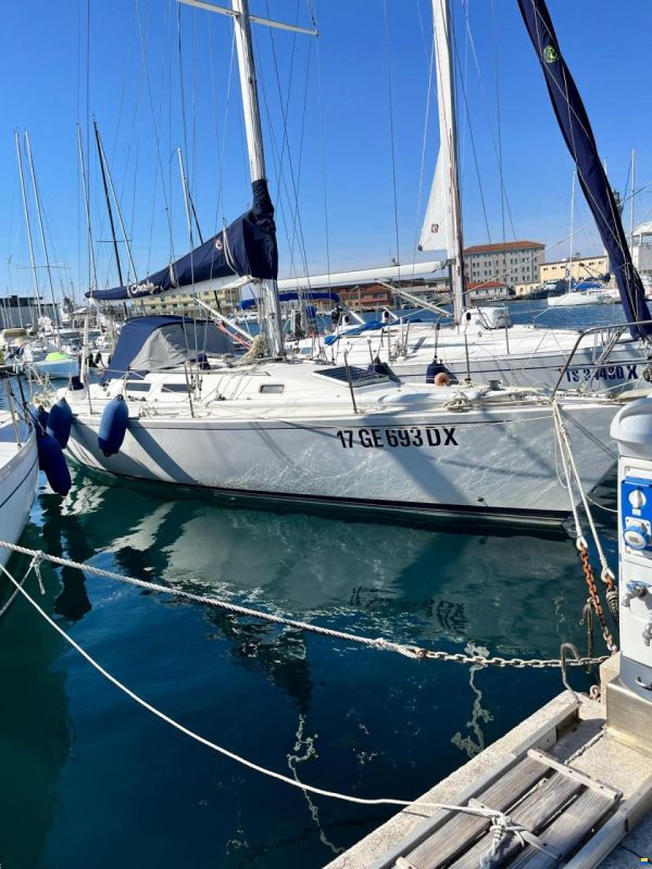 J Boats J39