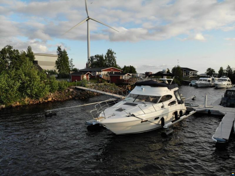 Sealine F 37